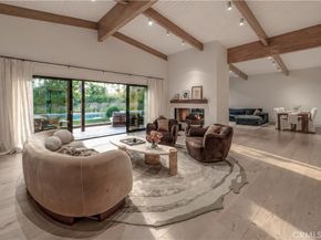 18837 Paseo Nuevo, Tarzana CA 91356