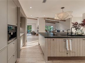 18837 Paseo Nuevo, Tarzana CA 91356