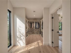 18837 Paseo Nuevo, Tarzana CA 91356