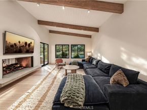 18837 Paseo Nuevo, Tarzana CA 91356