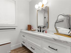 515 Tustin Ave, Newport Beach CA 92663