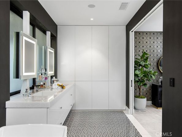 1139 Granville, Newport Beach CA 92660