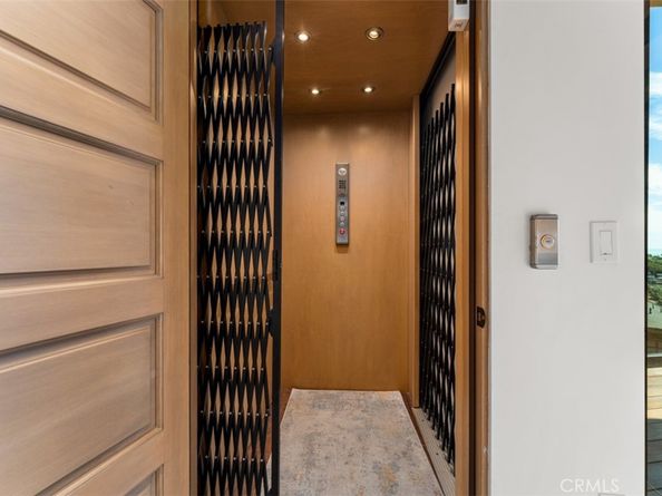 1074 Flamingo Road, Laguna Beach CA 92651