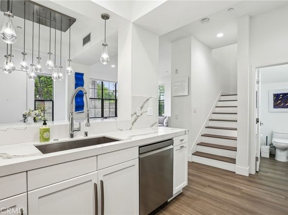 551 W Maple Avenue, Orange CA 92868
