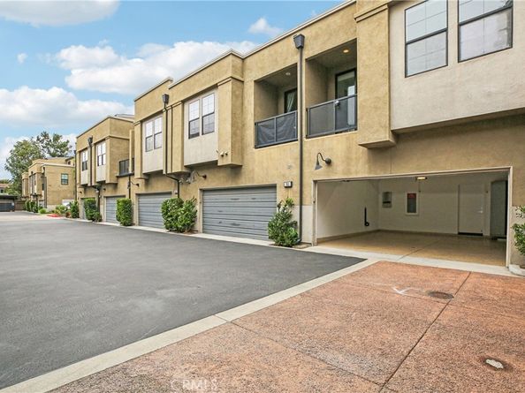 551 W Maple Avenue, Orange CA 92868
