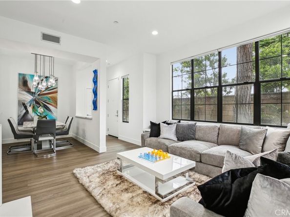 551 W Maple Avenue, Orange CA 92868