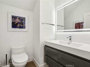 551 W Maple Avenue, Orange CA 92868