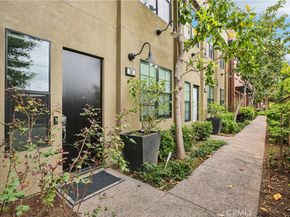 551 W Maple Avenue, Orange CA 92868