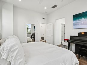 551 W Maple Avenue, Orange CA 92868