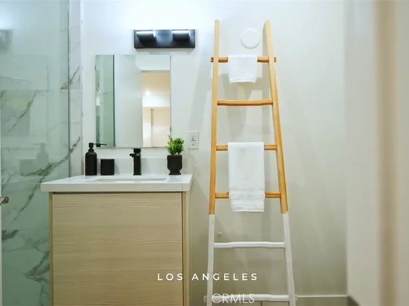 1245 N New Hampshire Avenue 9, Los Angeles CA 90029