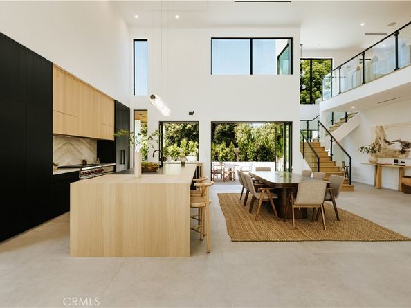 2321 Mesa Drive, Newport Beach CA 92660