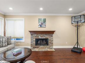 16 Arizona, Irvine CA 92606