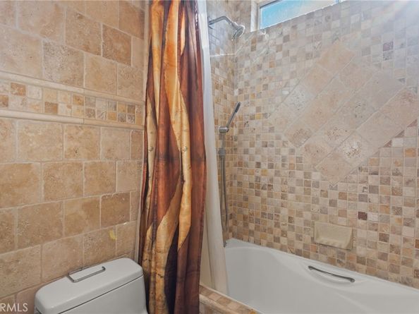 16 Arizona, Irvine CA 92606