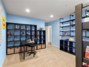 16 Arizona, Irvine CA 92606