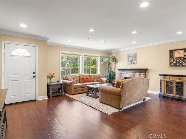 16 Arizona, Irvine CA 92606
