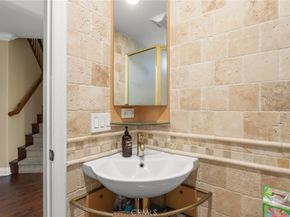 16 Arizona, Irvine CA 92606