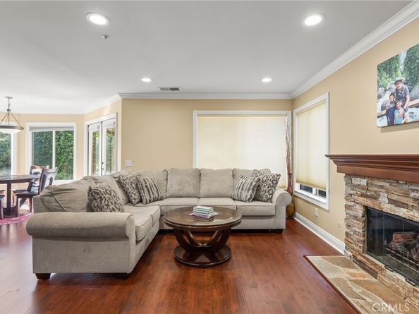 16 Arizona, Irvine CA 92606