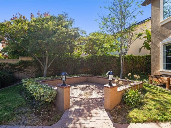 16 Arizona, Irvine CA 92606
