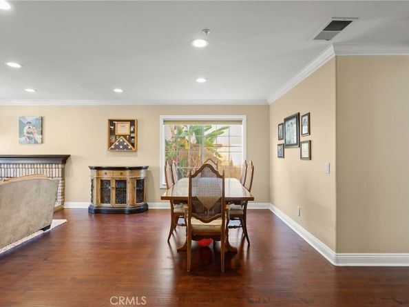 16 Arizona, Irvine CA 92606