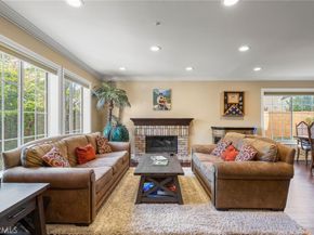 16 Arizona, Irvine CA 92606