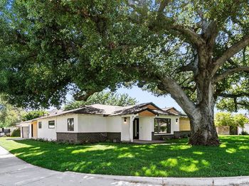 400 Rosemarie Drive