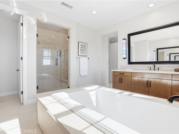 8 Cadencia Street, Rancho Mission Viejo CA 92694