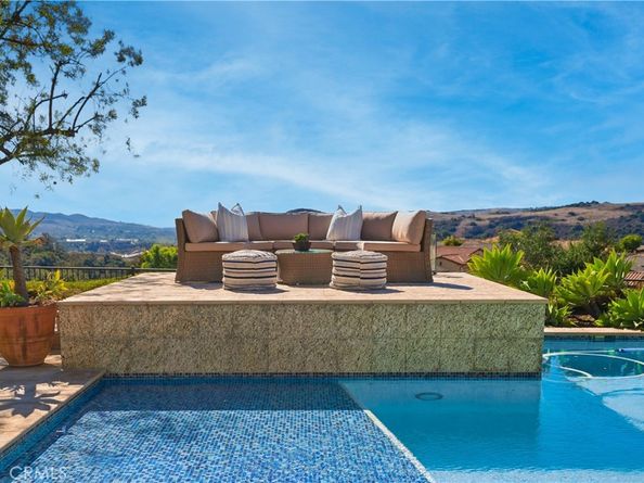 8 Cadencia Street, Rancho Mission Viejo CA 92694