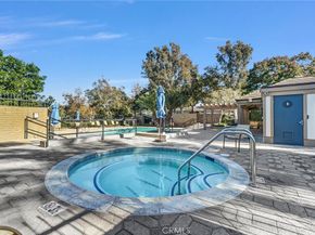 8 Dogwood S, Irvine CA 92612