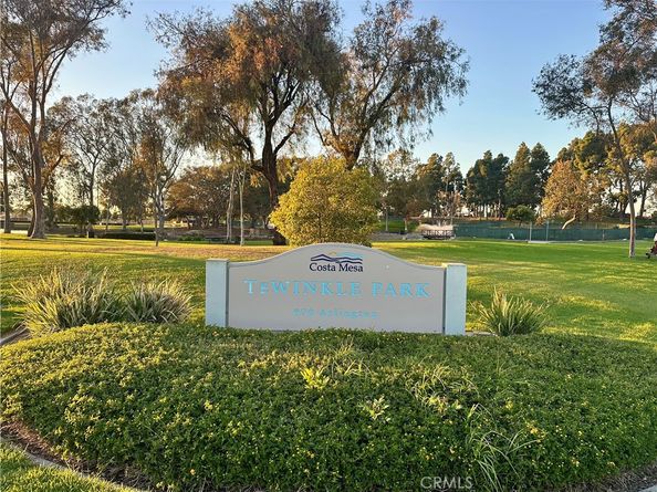 117 Clearbrook Lane, Costa Mesa CA 92626