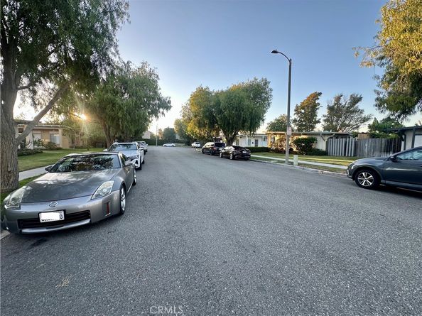 117 Clearbrook Lane, Costa Mesa CA 92626