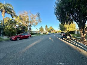 117 Clearbrook Lane, Costa Mesa CA 92626