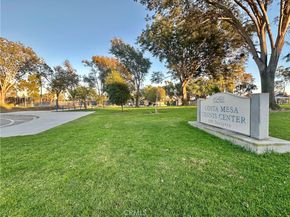 117 Clearbrook Lane, Costa Mesa CA 92626