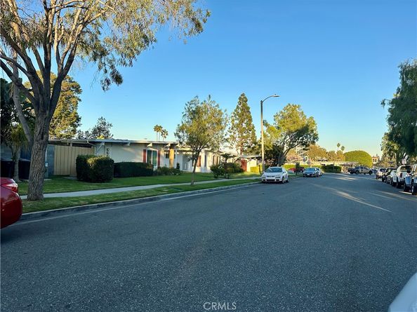 117 Clearbrook Lane, Costa Mesa CA 92626