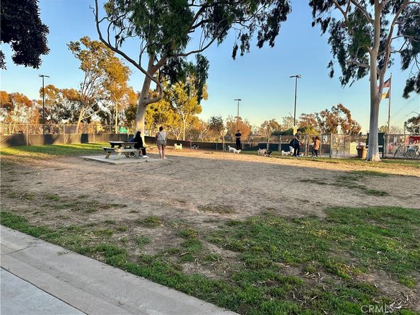 117 Clearbrook Lane, Costa Mesa CA 92626