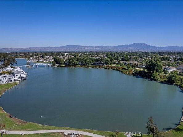 48 Coral Lake, Irvine CA 92614