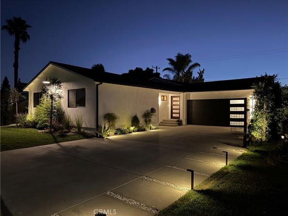 2187 Meyer Place, Costa Mesa CA 92627