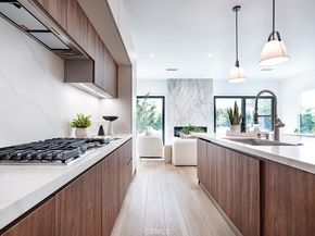 2187 Meyer Place, Costa Mesa CA 92627