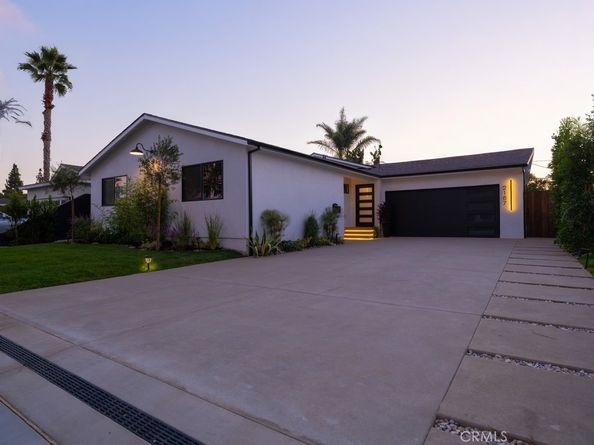 2187 Meyer Place, Costa Mesa CA 92627