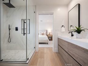 2187 Meyer Place, Costa Mesa CA 92627