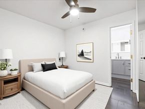 11645 Montana Avenue 126, Los Angeles CA 90049