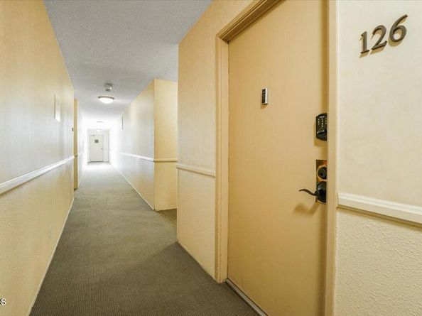 11645 Montana Avenue 126, Los Angeles CA 90049