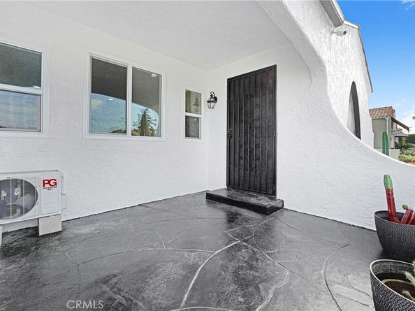 7014 3rd Avenue, Los Angeles CA 90043