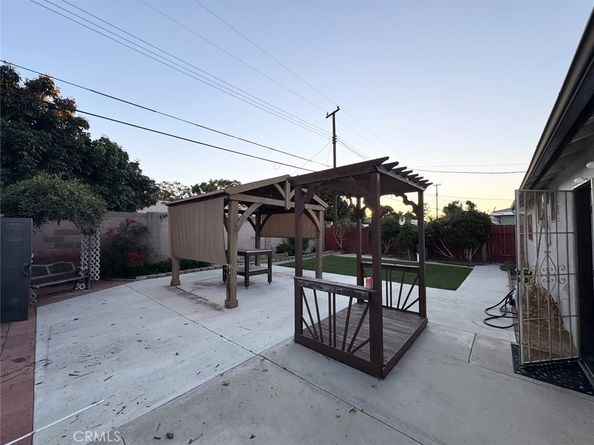 5326 W Henderson Place, Santa Ana CA 92704