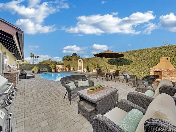 21382 21382 Lemontree, Huntington Beach CA 92646