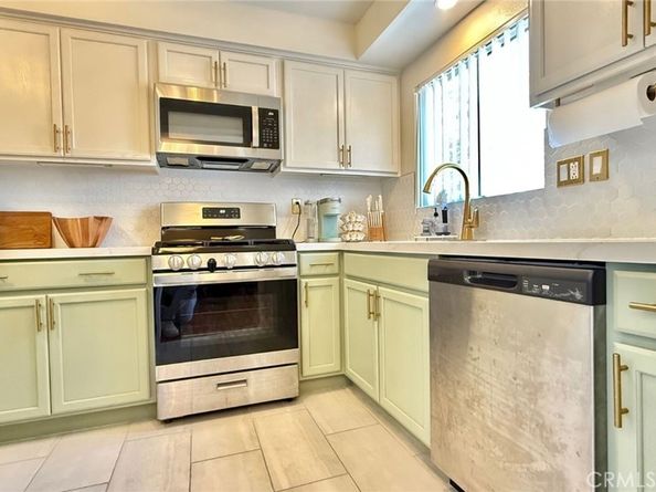 18350 Hatteras Street 176, Tarzana CA 91356