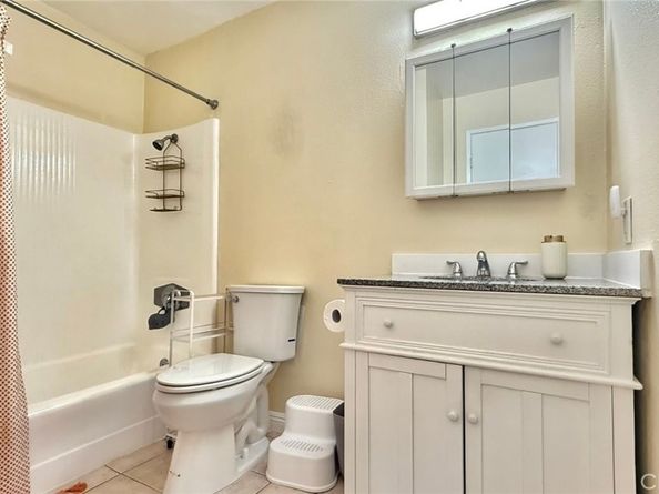 18350 Hatteras Street 176, Tarzana CA 91356