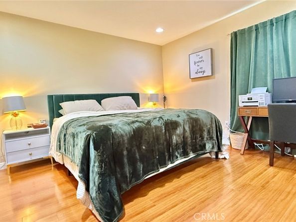 18350 Hatteras Street 176, Tarzana CA 91356