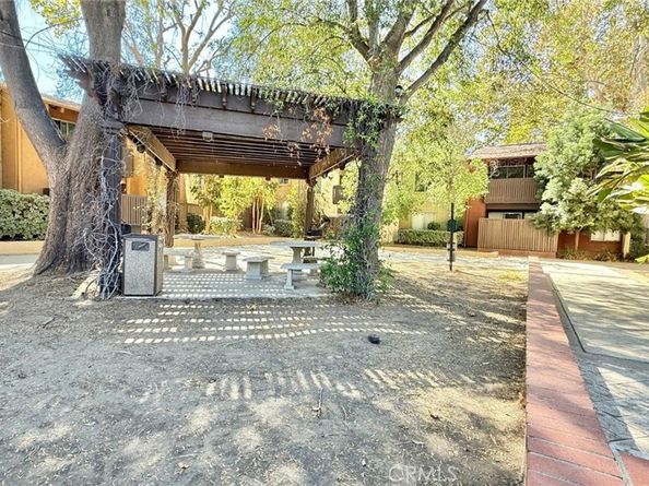 18350 Hatteras Street 176, Tarzana CA 91356