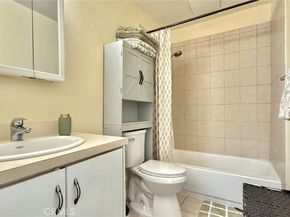 18350 Hatteras Street 176, Tarzana CA 91356