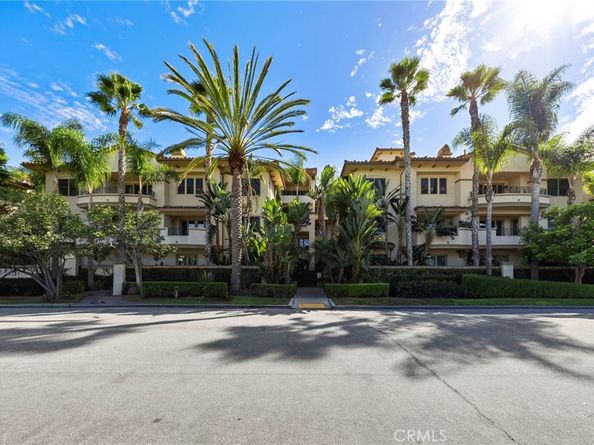 401 Bernard Street 211, Costa Mesa CA 92627